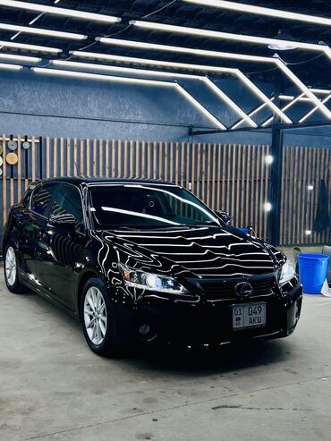 Toyota Prius: 2012 г., 1.8 л, Вариатор, Гибрид, Хэтчбэк