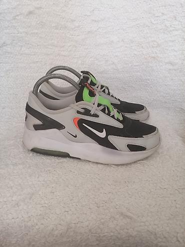 replay spagerice: NIKE AIR MAX patike br 39, dužina unutrašnjeg gazišta 24,5 cm. Slanje — 1