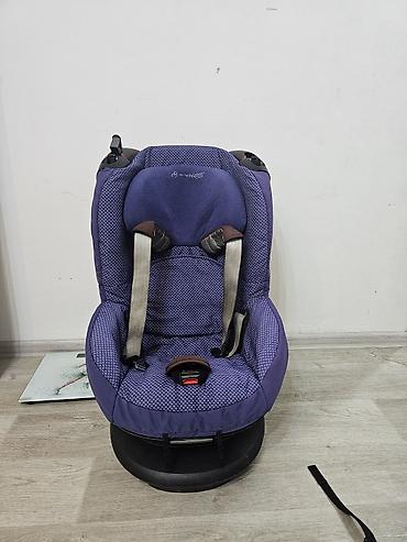 maxi cozy: Автокресло, цвет - Фиолетовый, Б/у — 1