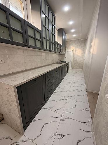 Продажа коттеджей и домов: Продаётся частный дом с просторным двором и навесом. Основные — 4