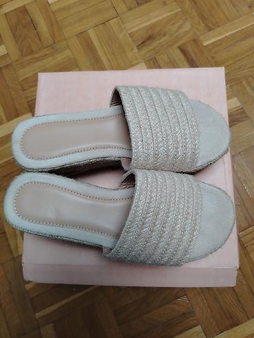 stradivarius snizenje: Ženske platforme/klompe na đon od jute - Model: letnje papuče sa — 2