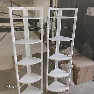 Metaldan hazırlanmış künc rəfləri satılır,biri 130 azn.Çox sayda