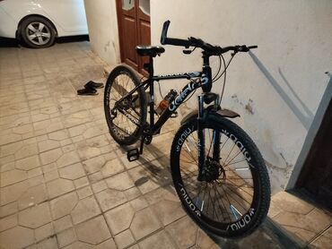 velosiped 2 ci əl: İşlənmiş Dağ velosipedi Adidas, 29", Ünvandan götürmə, Pulsuz çatdırılma, Ödənişli çatdırılma