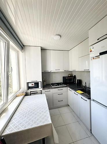 Продажа квартир: 3 комнаты, 63 м², 11 мкр 104 серия, 3 этаж, Евроремонт — 3
