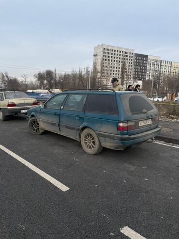 Volkswagen: Volkswagen Passat: 1994 г., 1.8 л, Механика, Бензин, Универсал