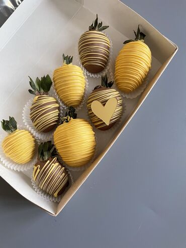 Кондитерские изделия, сладости: Клубника и Финики в шоколаде Подарок на 8марта Заранее оформляйте — 28