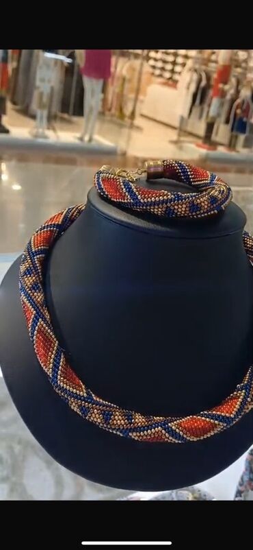 Bijuteriya dəstləri: Məhsul: Əl işi muncuq dəsti – boyunbağı və bilərzik - Dizayn — 4