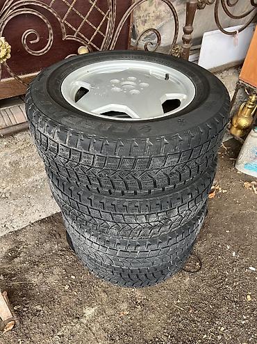 зеркало 570: 5*114.3 - Размер шин: 235/65 R17 - Сезонность: зимние - Бренд шин — 4