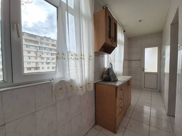 Köhnə tikili: Bakı, 3 otaqlı, Köhnə tikili, m. Həzi Aslanov, 65 kv. m — 12