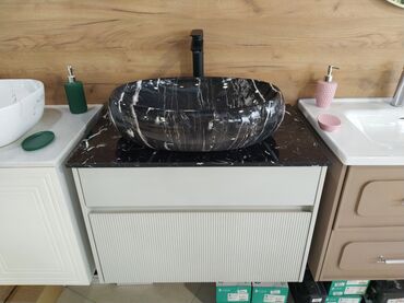 Общие краны, вентили: Mərmər effektli qara rəngli üstqablı lavabo dəsti - Üst: parlaq qara