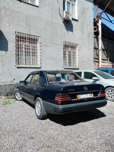 купить шины бу в бишкеке: Mercedes-Benz W124: 1987 г., 2.3 л, Механика, Бензин, Седан