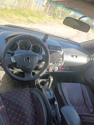 Honda: Honda Jazz: 2004 г., 1.4 л, Вариатор, Бензин, Хэтчбэк — 6