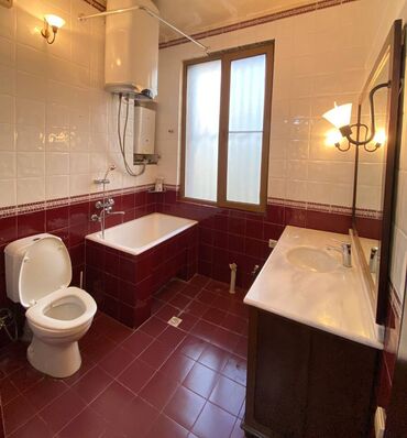 Uzunmüddətli kirayə mənzillər: 28 may metrosuna yaxın Amerika səfirliyinə yaxın 5 mertebeli binanın — 3