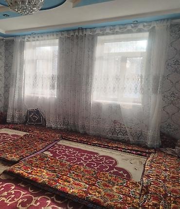 Продажа коттеджей и домов: Продается жилой дом с двором. - Планировка: несколько изолированных — 3