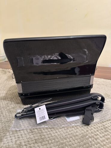 Аккордеоны: Продаю Привозной Германский Аккордеон Вельтмейстер Метеор N — 12