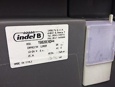 Auto oprema: INDEL B kompresorski frizider - 12/24 v ODLICAN INDEL B kompresorski — 8