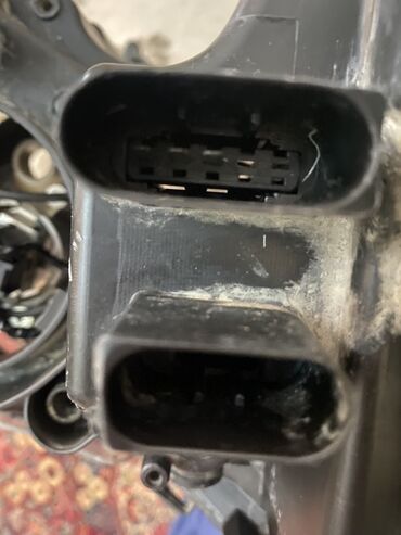 Faralar: Sol, Yaxın və uzaq vuran işıqlar Mercedes-Benz — 11