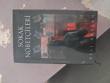 şantaj pdf oxu: Məhsul: Kitab – “Sokak Nöbetçileri” Müəllif: Aslı Arslan Dil — 1