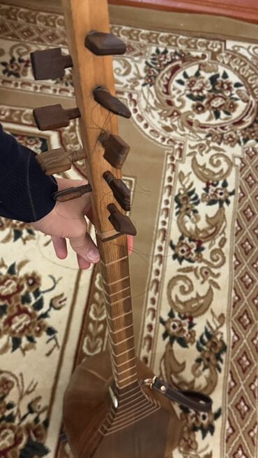 Saz: 🔹 Ana sazdır – səsi çox aydın və təmiz çıxır. 🔹 5 ildir məndədir, son — 6