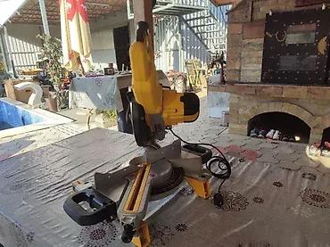 Ostali alati i mašine: Potezni ger DeWalt DWS sa postoljem DeWalt DE – ODLIČNO! Potezni ger — 4