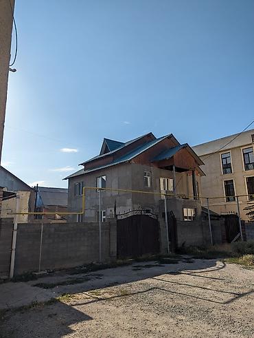 Аренда домов: Сдаётся двухэтажный дом 220м² со всеми коммуникациями (газ, вода — 10