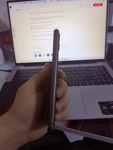 iphone 11 2el: IPhone 11, Qara, Face ID — 3