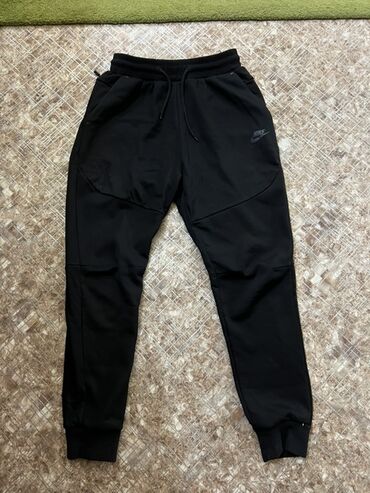 бишкек одежда оптом: Черные мужские джоггеры Nike Tech Fleece с эластичным поясом на шнурке