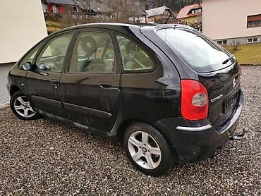 vokmen prodaja: GLAVA MOTORA ZA 2.0 HDI ZA CITROEN XSARA PICASSO OD 2000. DO 2010 — 2