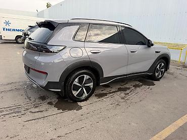 BYD: BYD Song L: 2025 г., Электромобиль, Кроссовер — 2