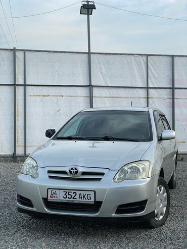 клиренса: Toyota Corolla: 2004 г., 1.4 л, Механика, Бензин, Хэтчбэк