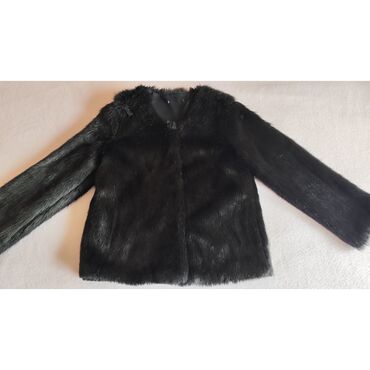 Krzneni kaputi: Crna bundica od veštačkog krzna. Veličina odgovara S/M. Savrseno na lalafo.rs — 3 Krzneni kaputi: Crna bundica od veštačkog krzna. Veličina odgovara S/M. Savrseno — 3