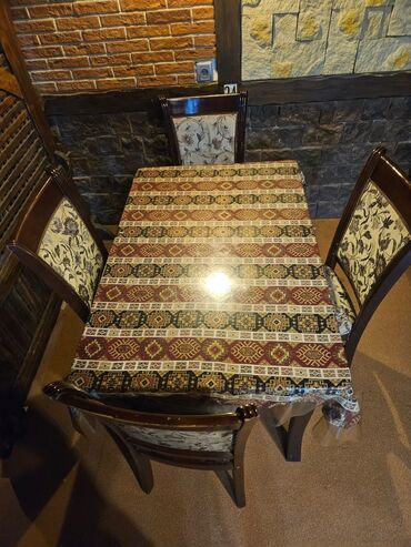 işlenmiş stol stullar: İşlənmiş, Kvadrat masa, Azərbaycan