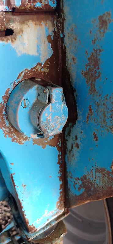 Traktorlar: Satılır traktor zavodu ili 1990 -da lalafo.az — 37 Traktorlar: Satılır traktor zavodu ili 1990 — 37