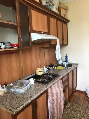 Həyət evləri və villaların satışı: 3 otaqlı, 90 kv. m, Orta təmir — 9