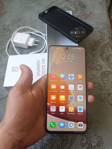 Huawei: Salam telefon huavey Y90 madelidir ekran plonkasi bele acilmayib
