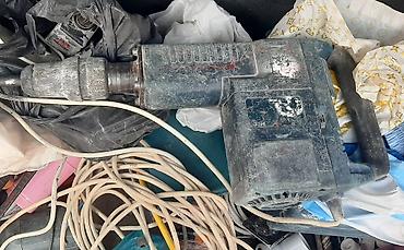 perforator satilir: Güclü elektrikli betonqıran/perforator - Şəbəkə ilə işləyən ağır — 2