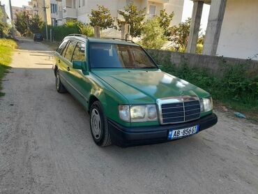 Transport: Mercedes-Benz 200: 2 l | 1988 year MPV