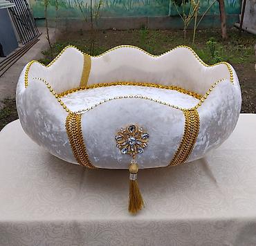 Подарочная упаковка: Корзина. Себет. Красная 1500 Зелёная 1500 Красная квадрат 2000 Белая — 6