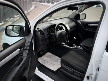 Isuzu: Isuzu D-Max: 2019 г., 2.5 л, Механика, Дизель, Пикап — 7