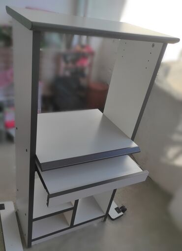 burger coreyi qiymeti: Kompüter masası yaxşı vəziyyətdədir. Şəkidə yerləşir. Qiymətdə