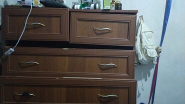 телевизор 85: Chest of drawers Under the TV, To the bedroom, Для зала, Without mirror, Б/у