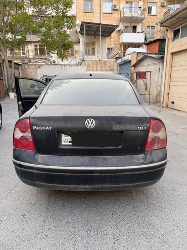 volkswagen polo 1998: Volkswagen Passat: 1.8 l | 2002 il Sedan