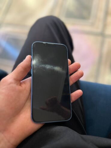 айфоны на запчасти: IPhone 13, Колдонулган, 128 ГБ, Көк, Заряддоочу түзүлүш, Коргоочу айнек, Каптама, 85 %