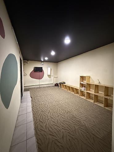 Аренда помещений свободного назначения: 🏢 Сдается коммерческое помещение в аренду на первой линии! 📍 Локация — 7