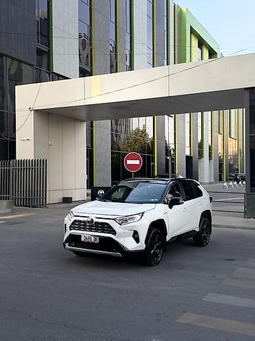 Toyota: Toyota RAV4: 2020 г., Гибрид, Кроссовер — 2