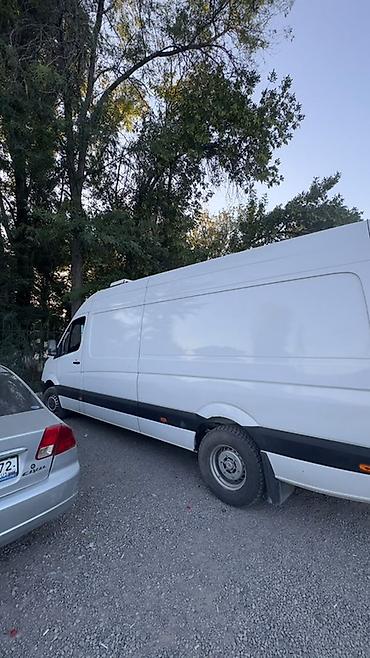 низкий спринтер: Грузовой фургон Mercedes-Benz Sprinter (длинная база, высокий кузов) — 2