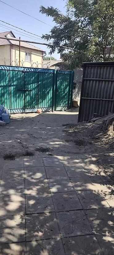 Үйлөрдү сатуу: 3 бөлмө, 85 м², 4 соток, Бишкек, Красный Строитель ж/м — 5