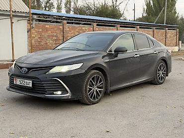Toyota: Toyota Camry: 2022 г., 2.5 л, Вариатор, Гибрид, Седан — 3