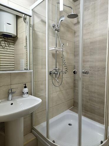 салиева 5: 2 комнаты, 50 м², Элитка, 1 этаж, Дизайнерский ремонт — 7