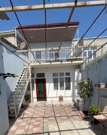 Həyət evləri və villalar: Binəqədi qəs. 5 otaqlı, 120 kv. m, Yeni təmirli